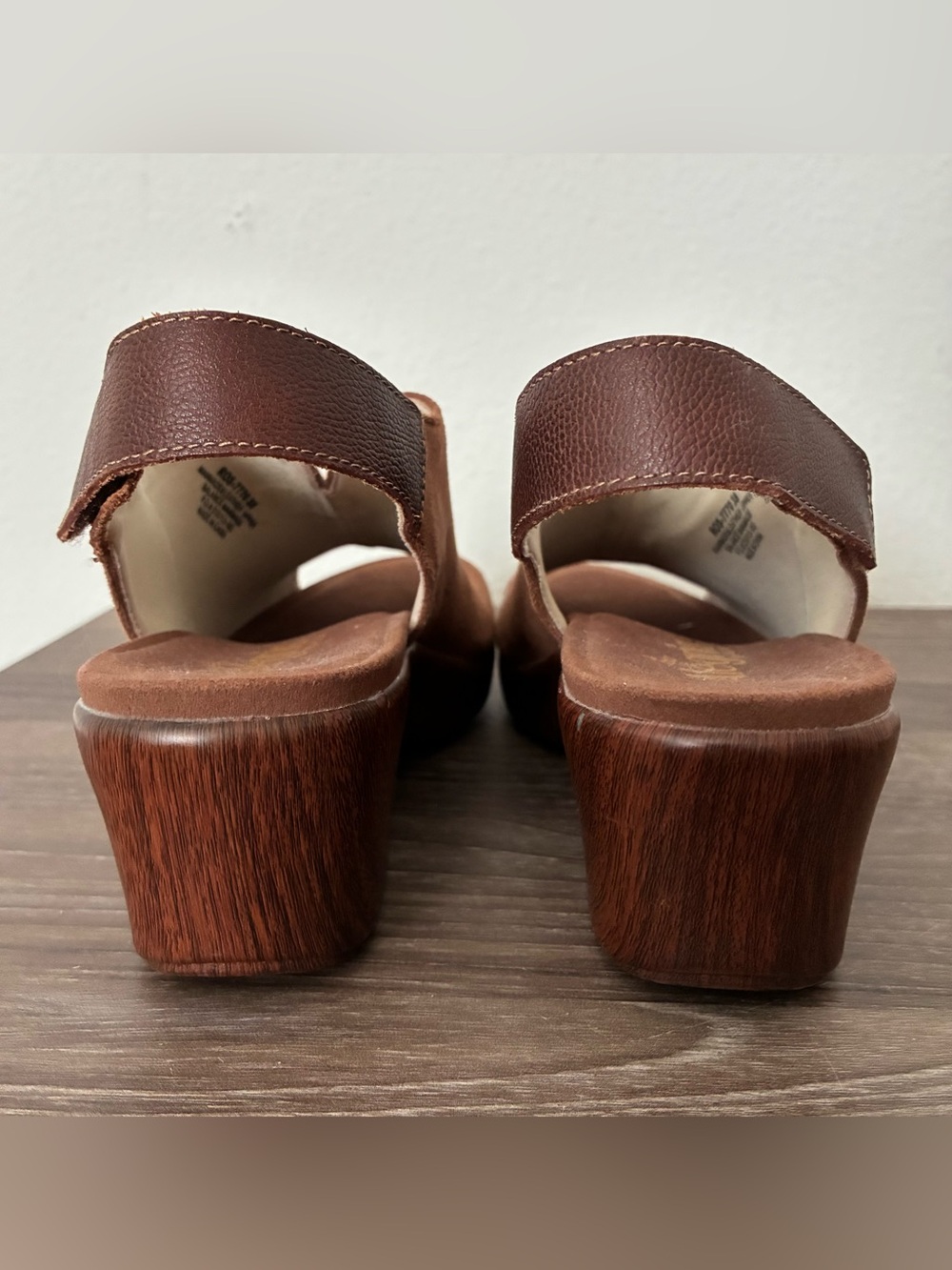 Alegria Rosie Peep Toe Wedge Sandals Size 38 Brown - Picture 8 of 14